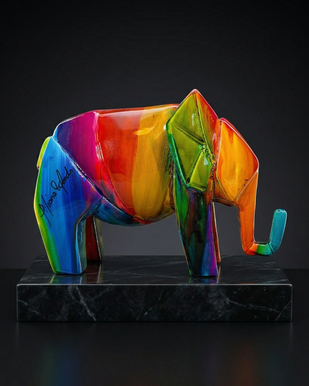 Lucky Elephant (Medium)