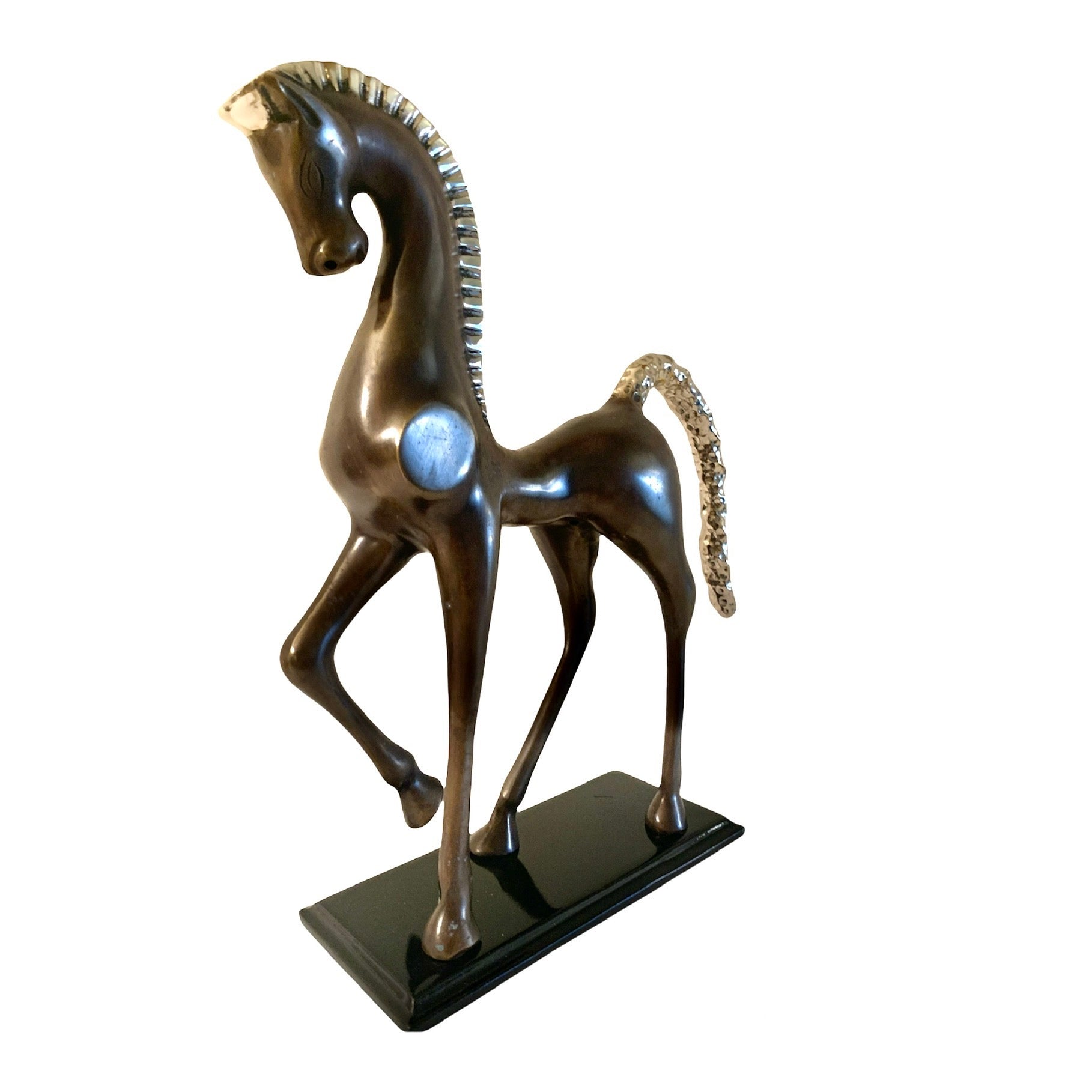 Dolby Horse Secondary image